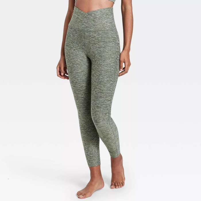 All In Motion Contour Curvy Brushed Back Ultra High-Waisted 7/8 Leggings