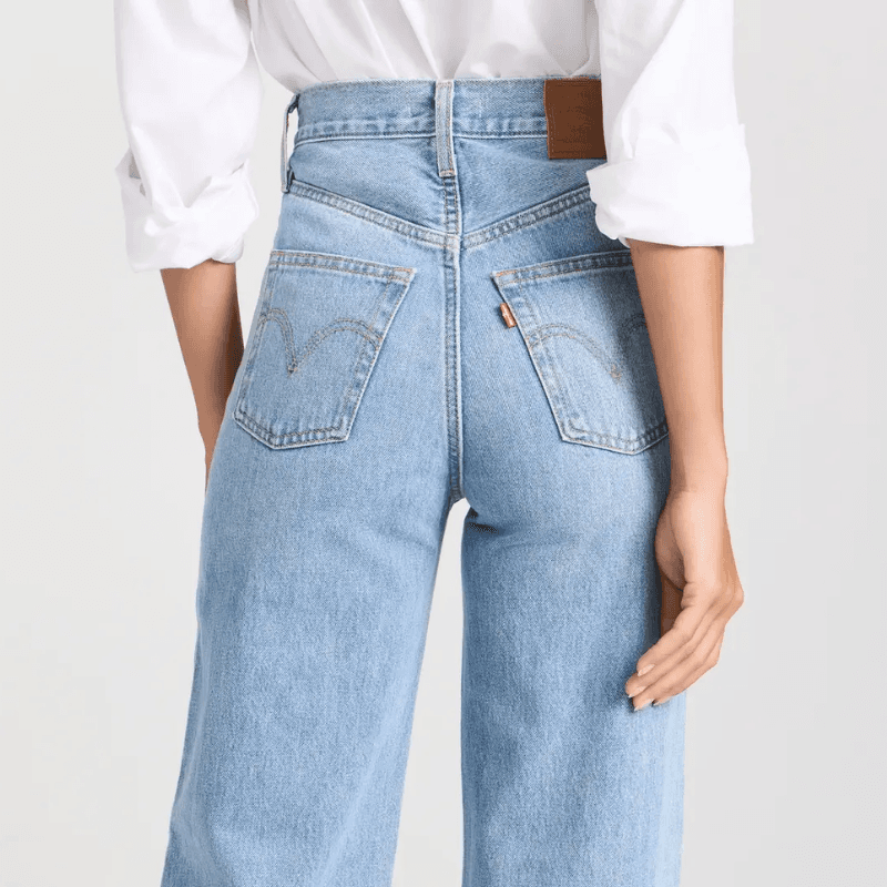 Emma Chamberlain Styles Baggy Dad Jeans