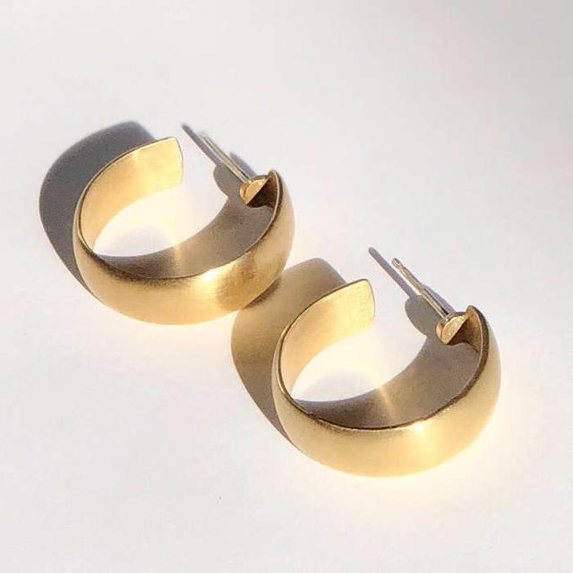 Alex Gold Amie Hoops