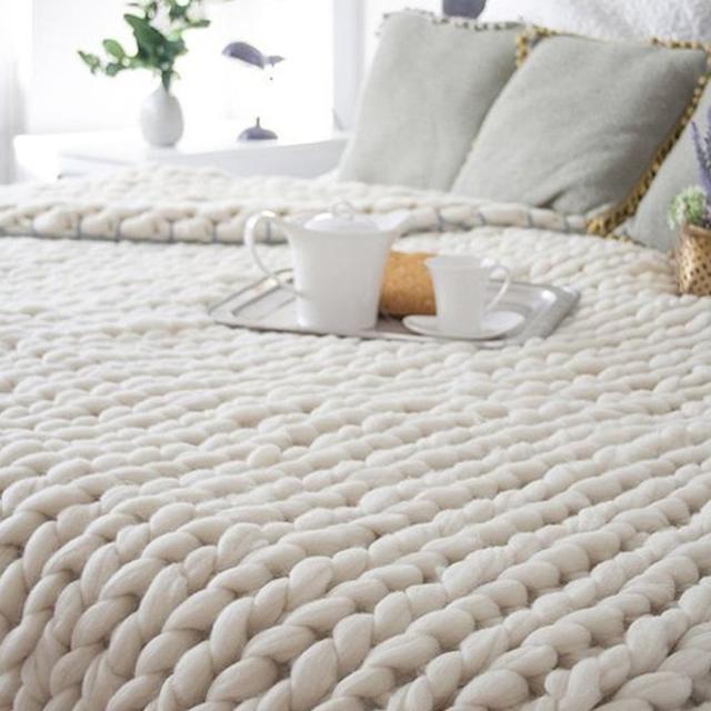 Giant chunky knit blanket