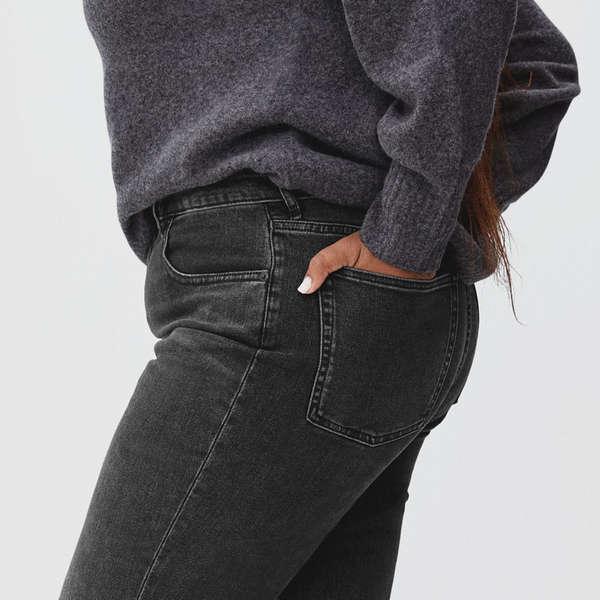 Reviewers Have Spoken: These Are The Best Black Jeans On The Internet