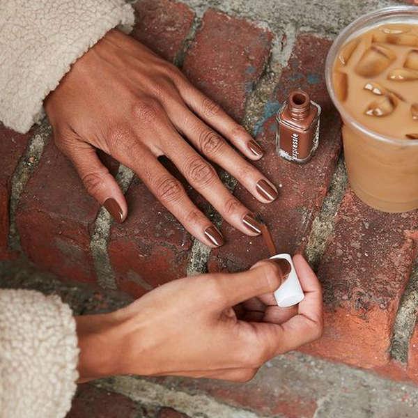Hot Cocoa Nails Are the Latest Celeb-Approved Manicure Trend