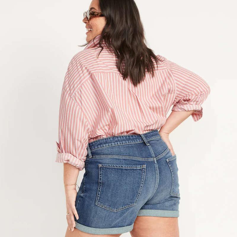 FAVORITE PLUS SIZE DENIM SHORTS