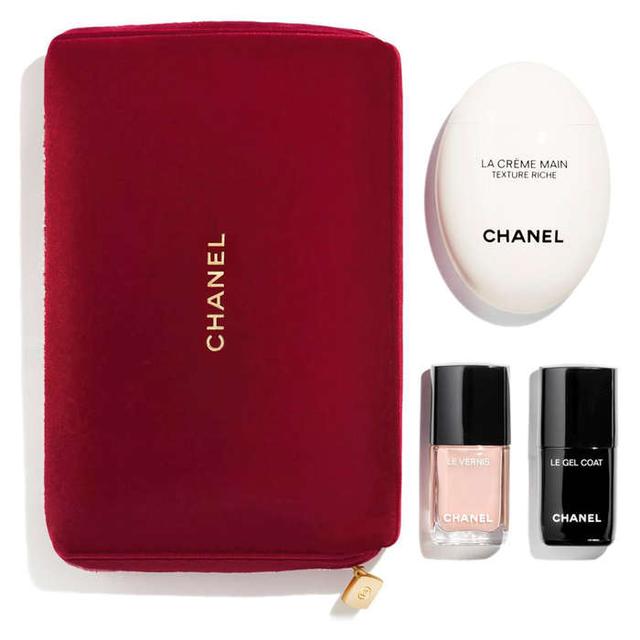 Best Luxury Fashion and Beauty Gifts on