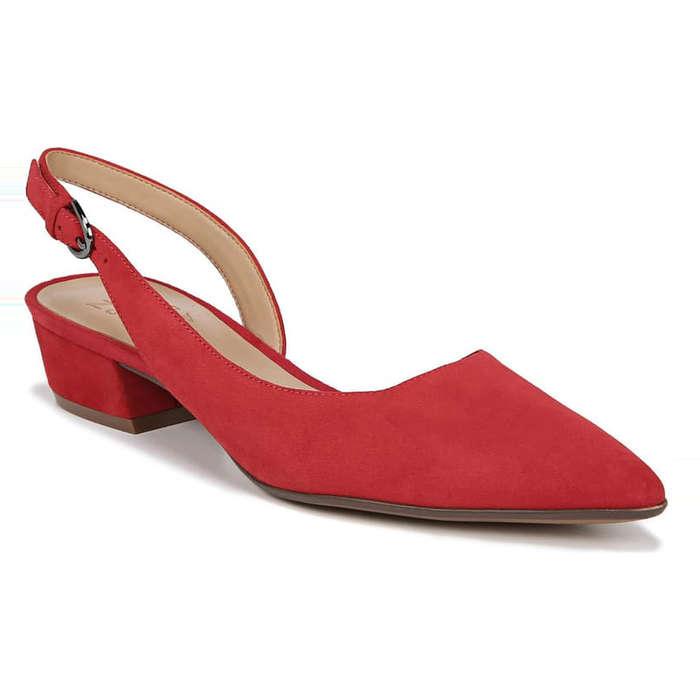 Naturalizer Banks Pump