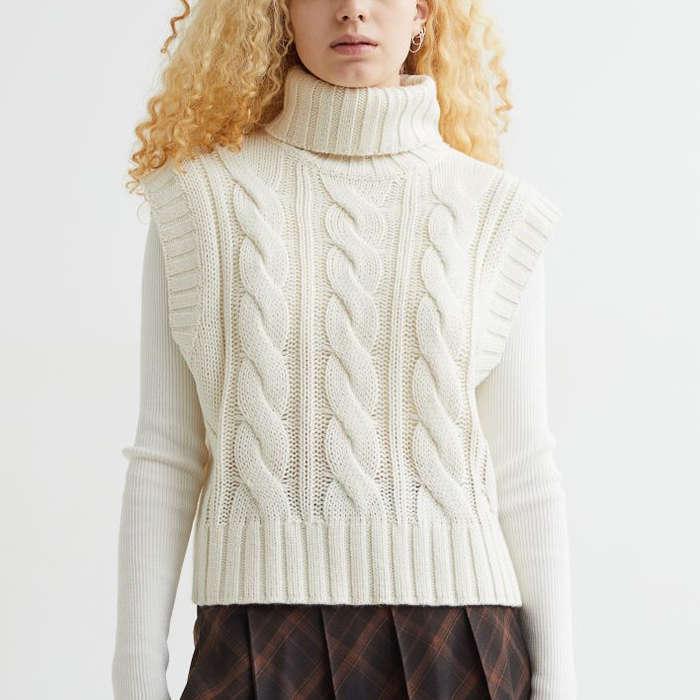 H&M Turtleneck Sweater Vest