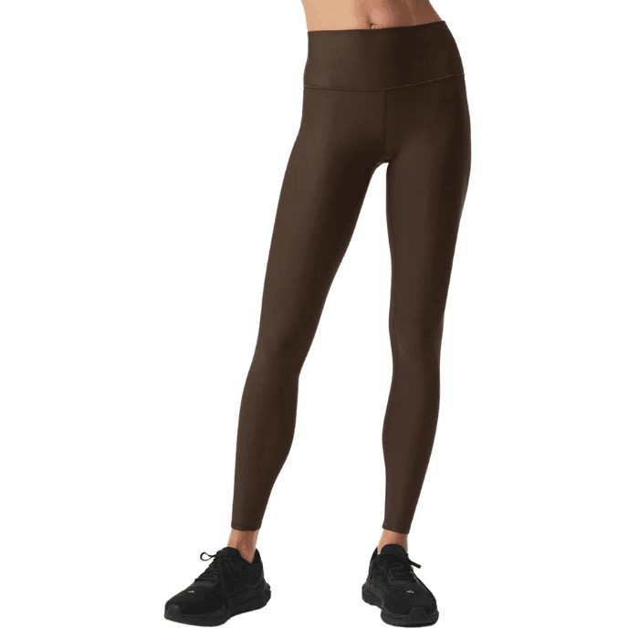 Image credits: alo yoga