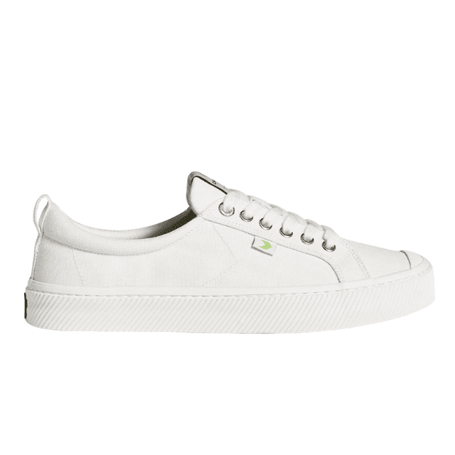 Cariuma OCA Low Top Sneakers