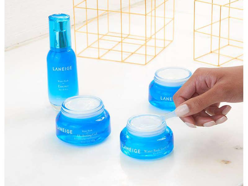 Get An Instant Boost of Hydration When You Use One of These Eye Gels