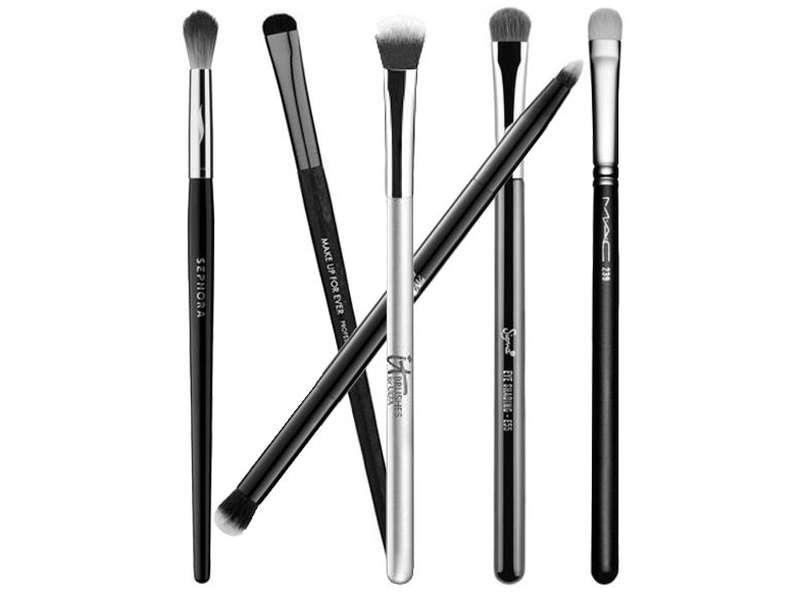 The 10 Best Brushes To Apply Eyeshadow
