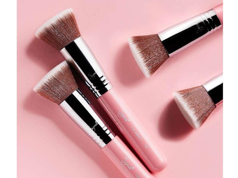 Use This Popular Makeup Brush For A Smooth, Flawless Complexion