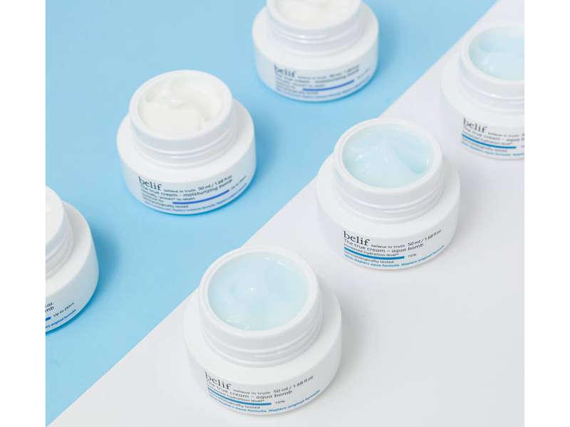 Reviewers With Oily Skin Love These 10 Moisturizers