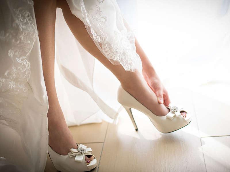 Here comes the...ten best wedding heels!