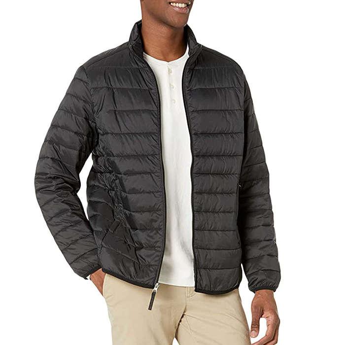 Amazon Essentials Men's Lightweight Water-Resistant Packable Puffer Jacket