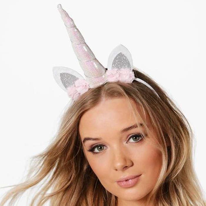 Boohoo Macy Holographic Bridal Unicorn Headband