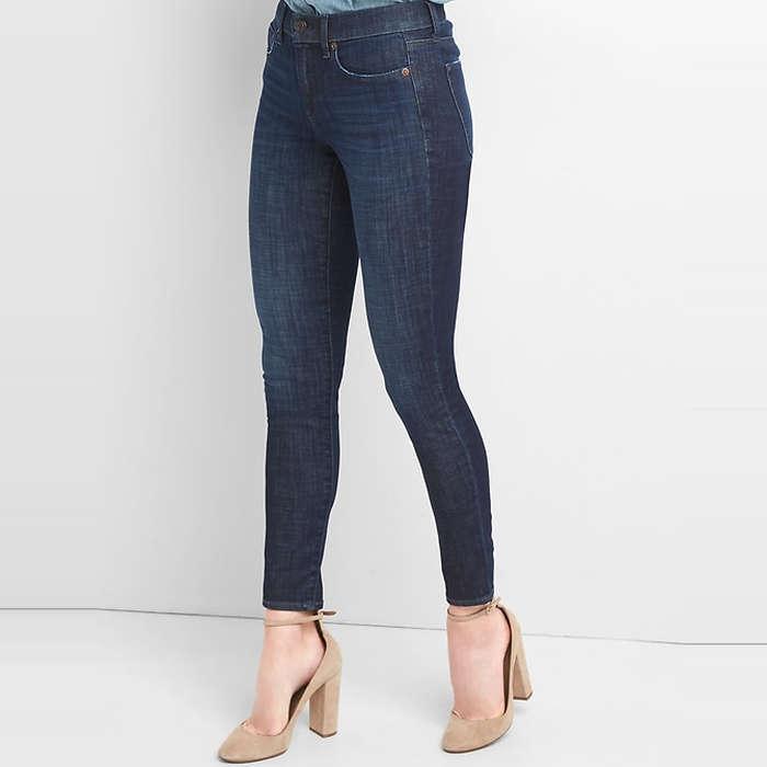 Gap Mid Rise True Skinny Jeans in 360 Stretch