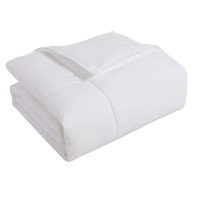 KingLinen White Down Alternative Comforter