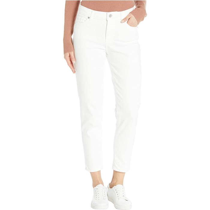 Levi's Classic Crop Jeans In Simply White