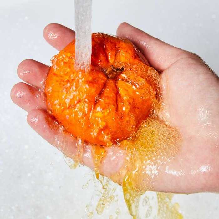 LUSH Sparkly Pumpkin Bath Bomb