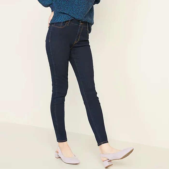 Old Navy Mid-Rise Rockstar Skinny Jeans for Women In Rinse