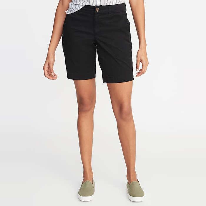 Old Navy Mid-Rise Twill Everyday Bermuda Shorts