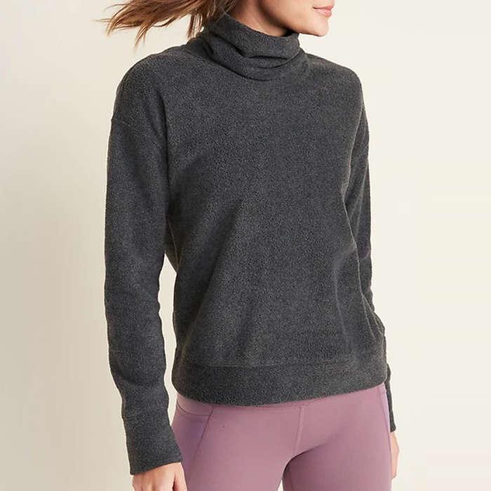 Old Navy Go-Warm Micro Performance Fleece Funnel-Neck Pullover