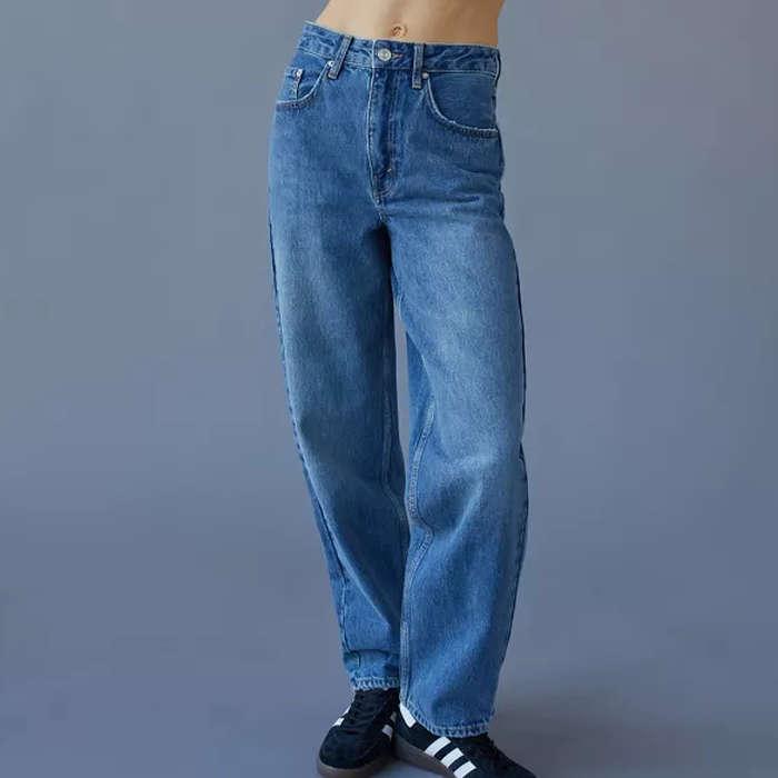 The Best '90s Fit Jeans - 10 Flattering Styles | Rank & Style