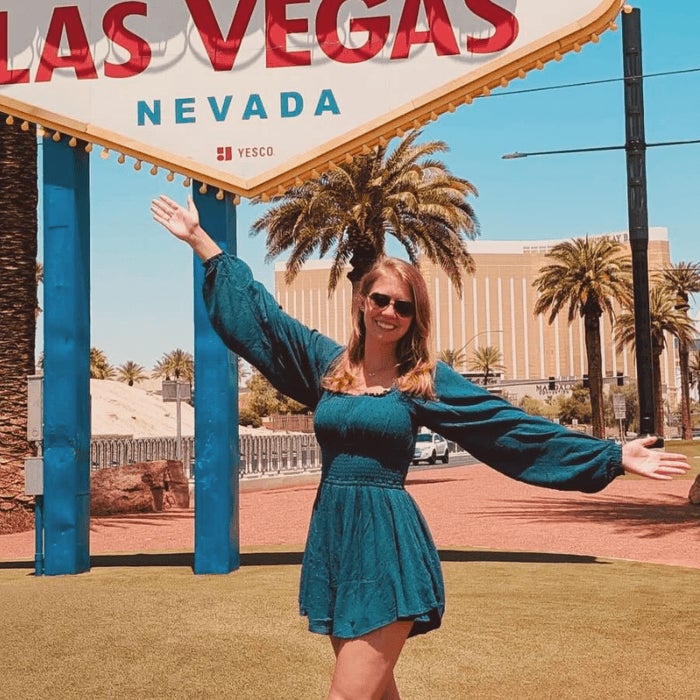 What to Wear in Las Vegas: Chic Outfits for Day-to-Night Style