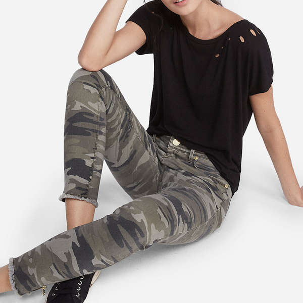 levi's camo jeans women's