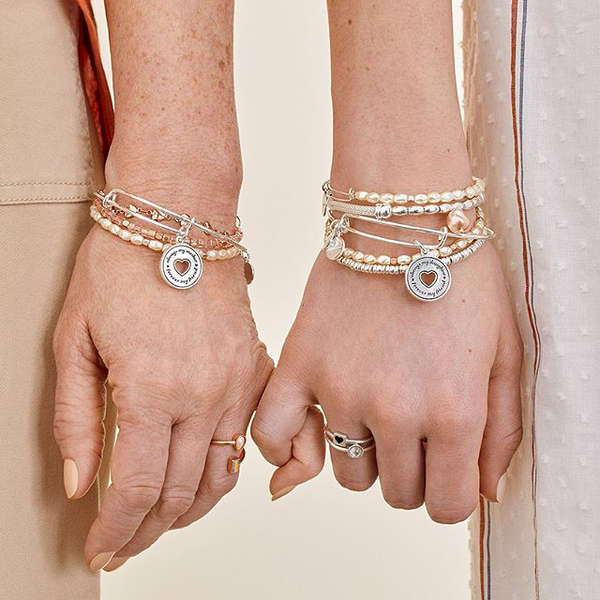 best mom jewelry
