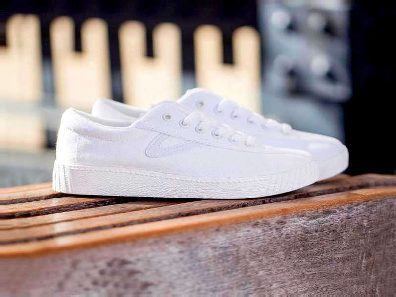 10 Best White Shoes Rank & Style