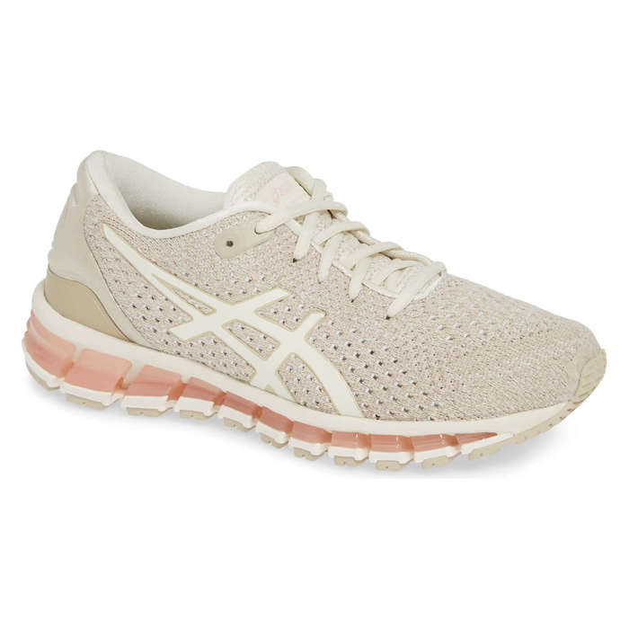 black casual sneakers women