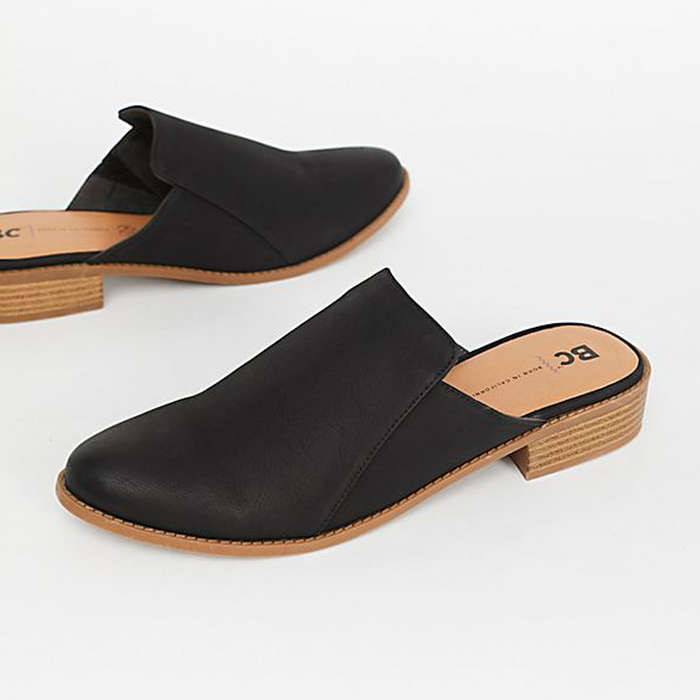 flat backless mules