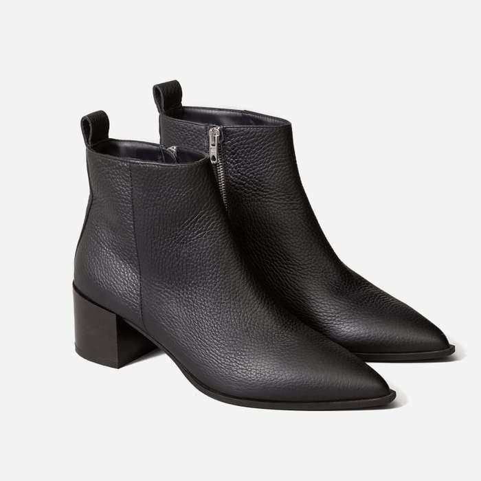 most comfortable black ankle boots