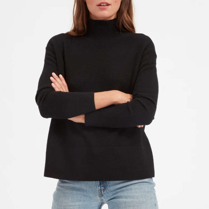Everlane The Cashmere Square Turtleneck Everlane The Cashmere Square Turtleneck