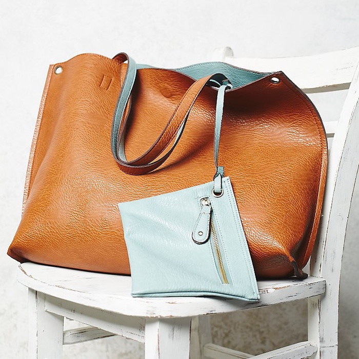 tote bags under 200