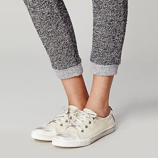 10 Best Stylish White Sneakers Rank & Style