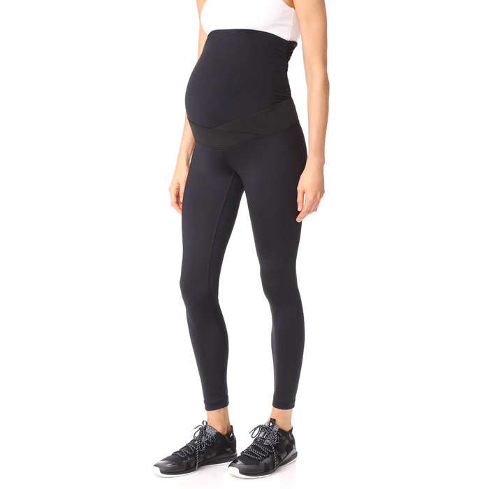Best maternity leggings Maternity leggings are specially designed to handle this situation. They are always made of stretchy material – for instance, a blend of cotton or nylon with spandex. The spandex gives the pants the elasticity you need for your leggings to stretch with your growing body.