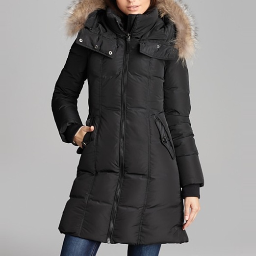 After we find it: Puffer Vests Are Extremely Versatile A puffer vest is the most versatile winter outerwear you'll find. These fashionable vests go great with anything from a tee on warmer days, to a hoodie or fleece pullover when it starts to get cooler, to any kind of medium weight jacket on the coldest days of the season.