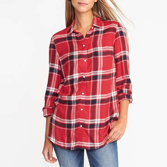 Women's Tunic Length Casual Shirt - Plaid Sleeves Good looking plaid tops can be difficult to locate. However, you will find all the plaid tops that you want in our exclusive collection. We feature plaid tops for casual occasions and for office wear and dressy occasions as well.