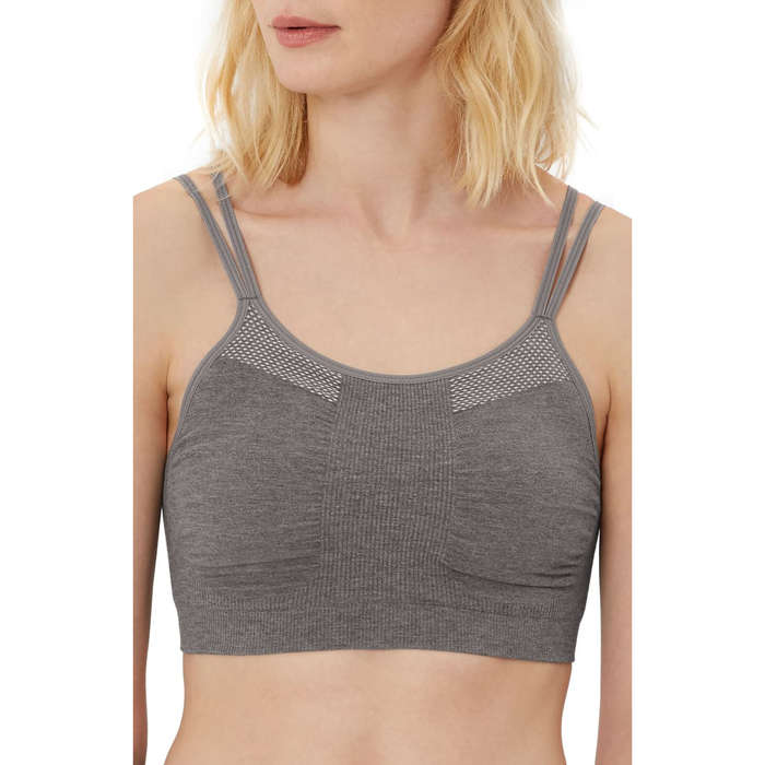 what is the bra soccer players wear