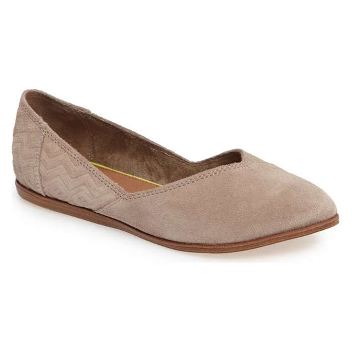 supportive pointed toe flats