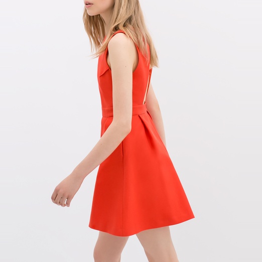 10 Best Summer Dresses Under $200 Overview 10 Summer Dresses Under $ That Are Perfect for Everything on Your Agenda. From the office to a balmy vacation.